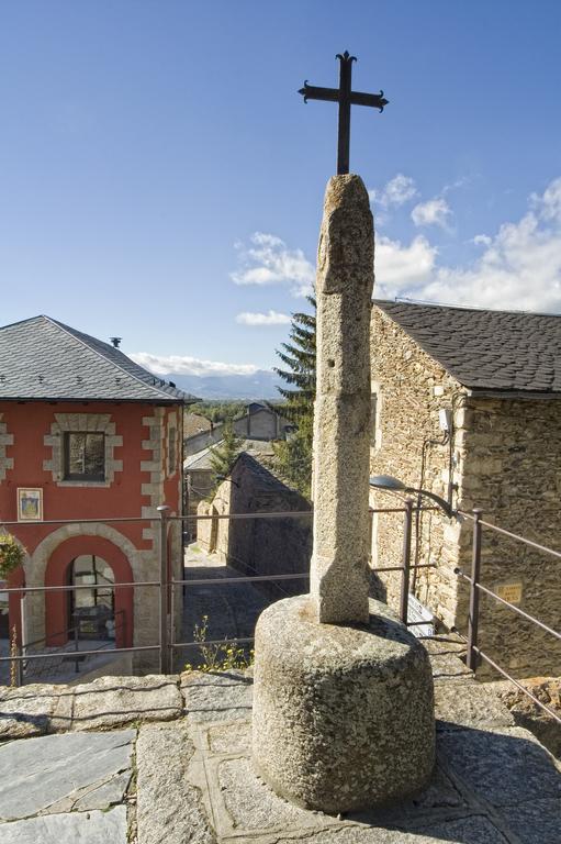 Alberg Anna Maria Janer リヴィア エクステリア 写真
